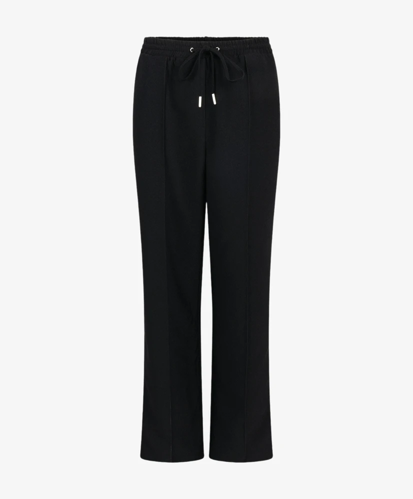 Aaiko Broek Esila