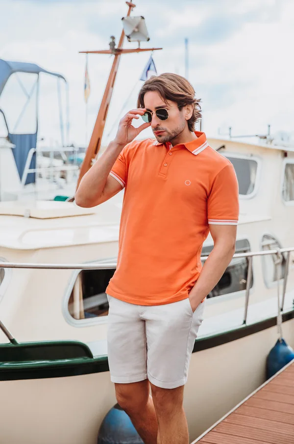BOLD ORANGE