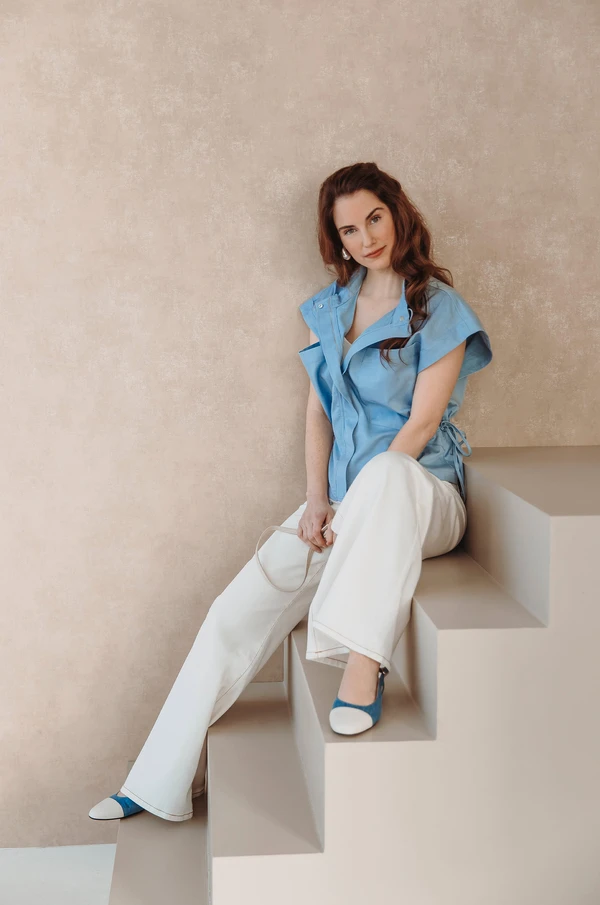 BREEZY BLUE HUES