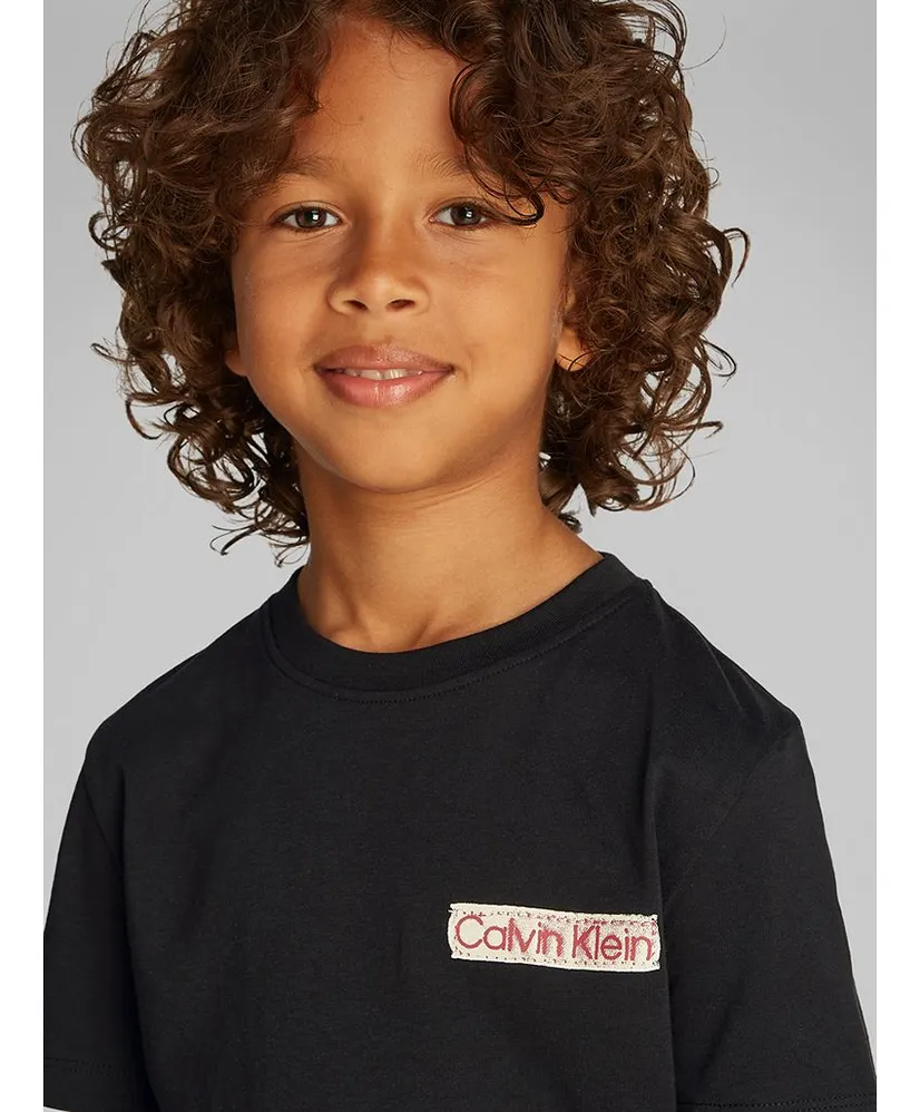 Calvin Klein T-shirt Label