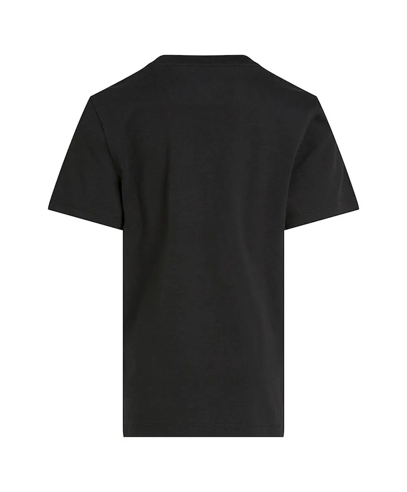 Calvin Klein T-shirt Label