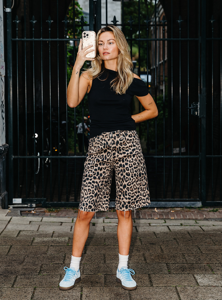 Catwalk Junkie Bermuda Leopard Loose Fit