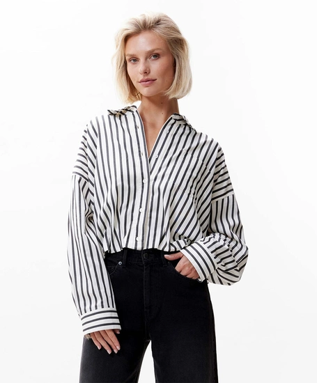 Catwalk Junkie Blouse Tuck In