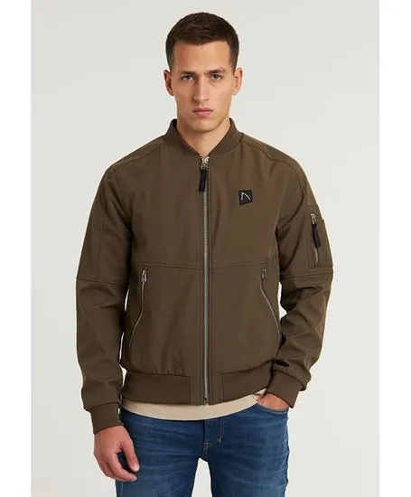 Chasin' Softshell Bomberjack Dash