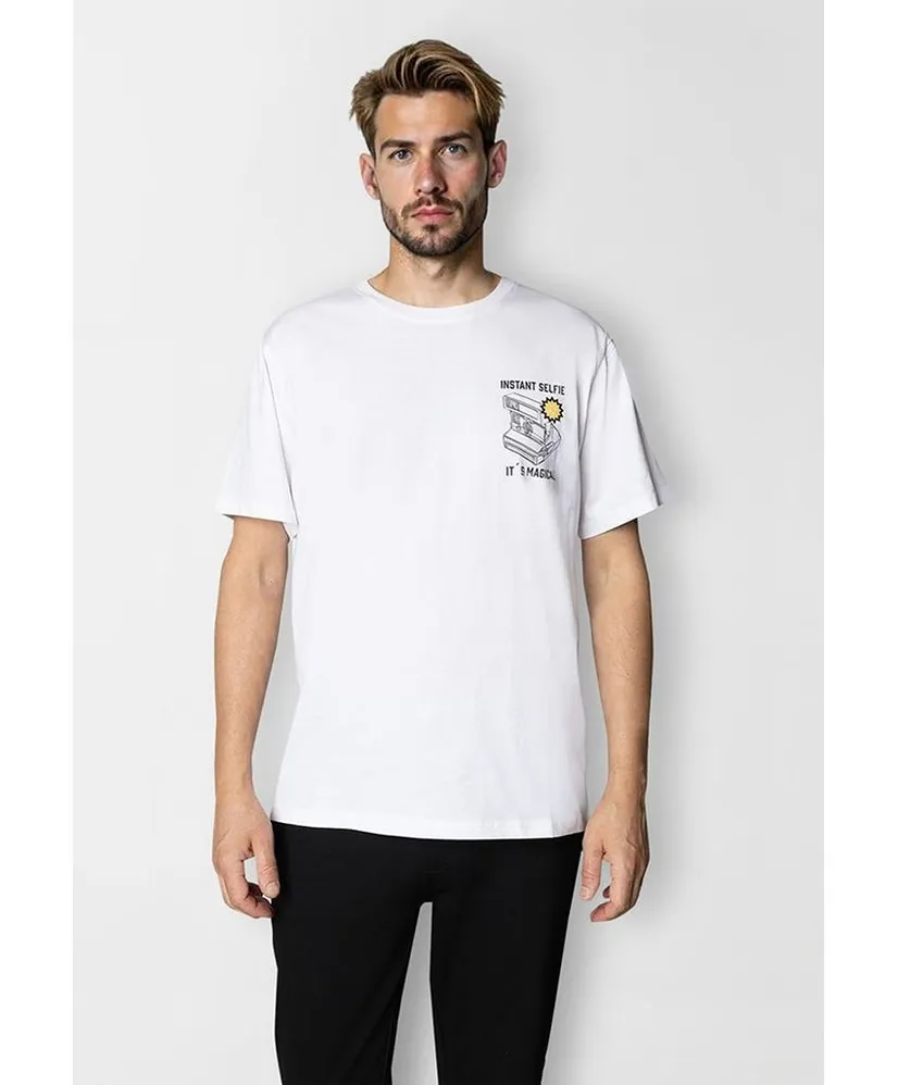 Clean Cut Copenhagen T-shirt Selfie