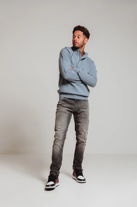 DIVERSE DENIM