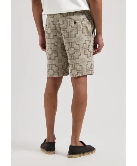 Dstrezzed Short Logan Embro