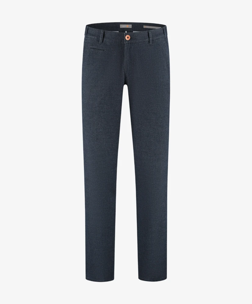 Elegance Chino Collection
