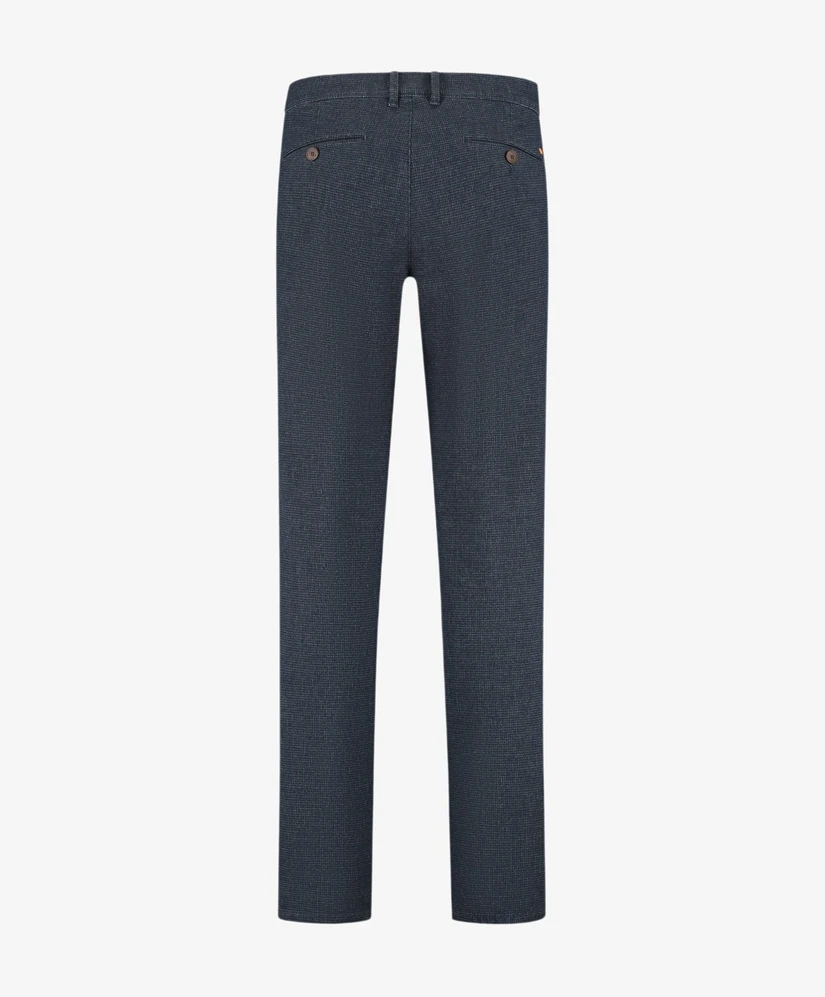 Elegance Chino Collection