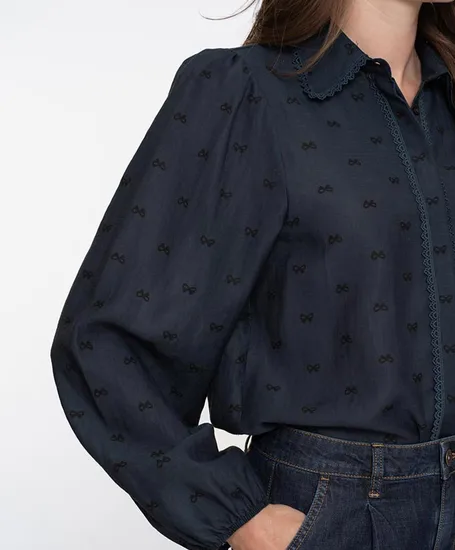 Geisha Blouse Lace Details