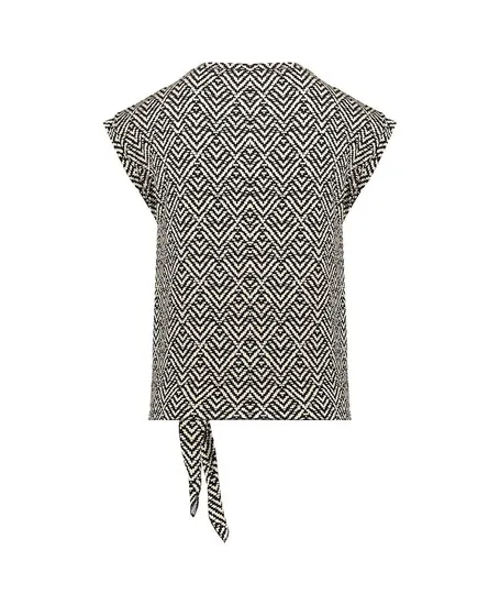 Geisha Girls Top Knot Allover Print