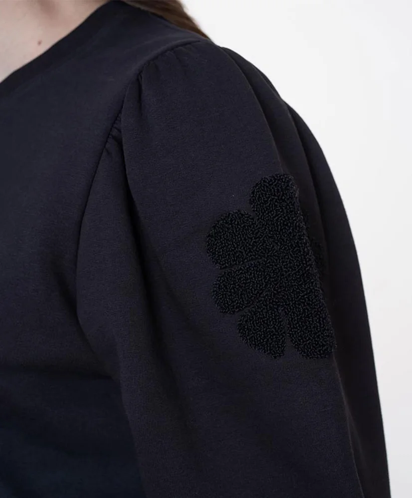 Geisha Sweater Big Flowers