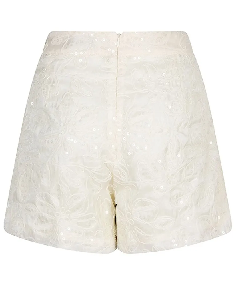 Lofty Manner Short Candice