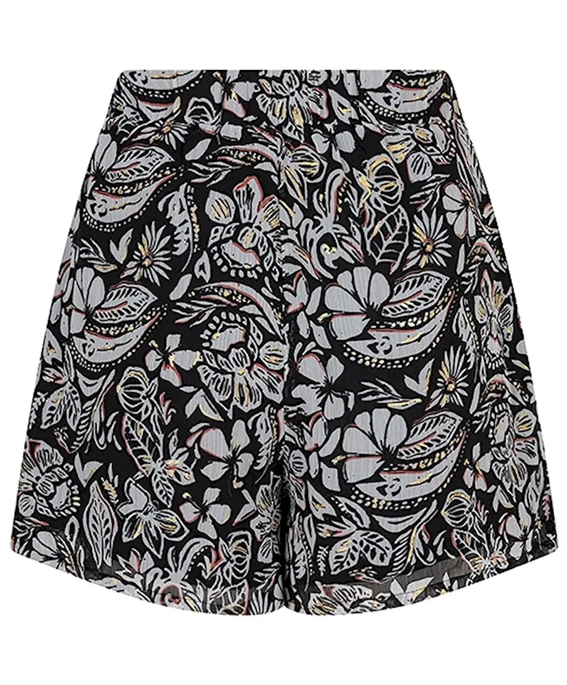 Lofty Manner Short Malia
