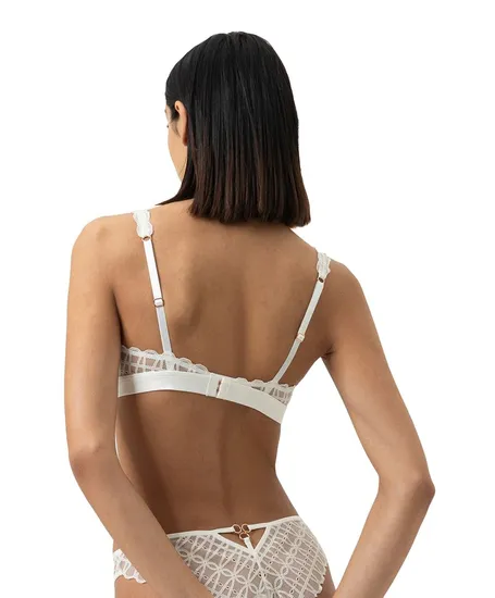 Mey Triangel BH Poetry Temptation