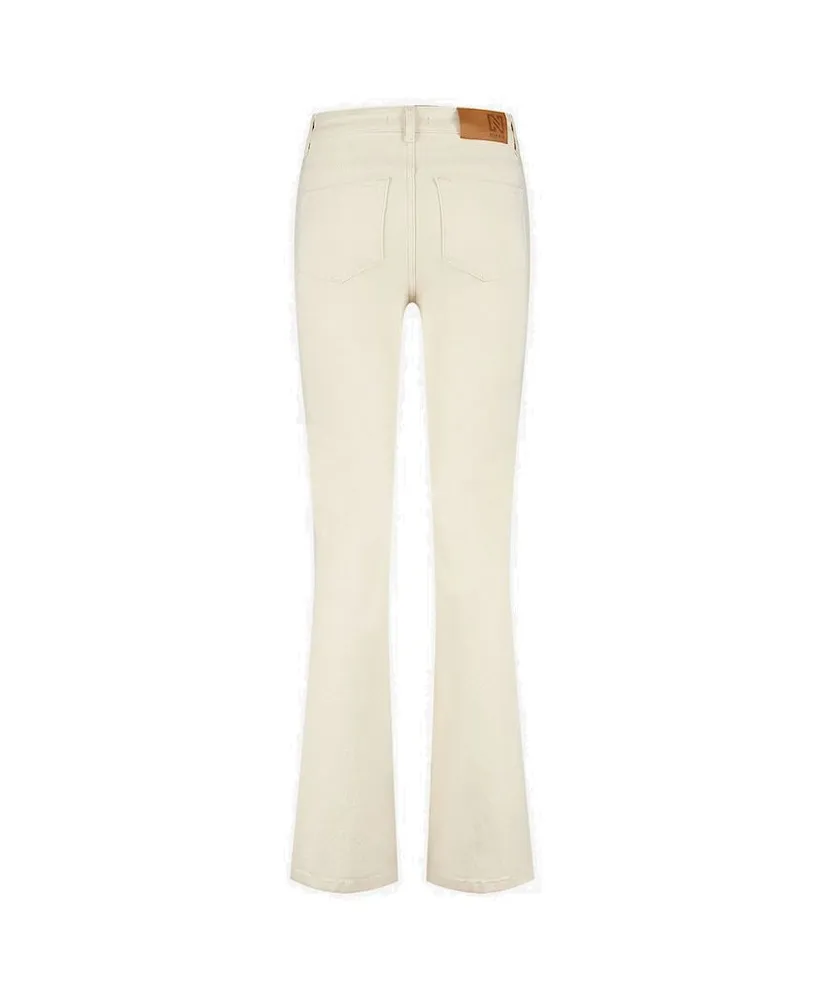 NIKKIE Flared Jeans Inya