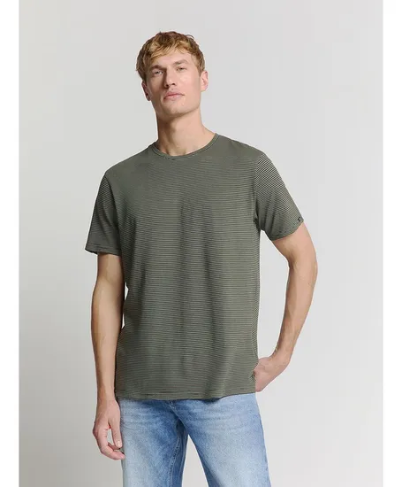 No Excess T-shirt Stripes