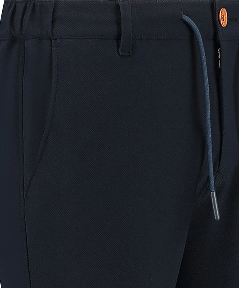 North 84 Broek Travel