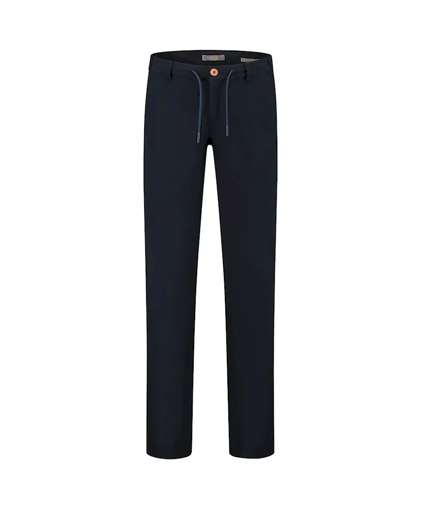 North 84 Broek Travel