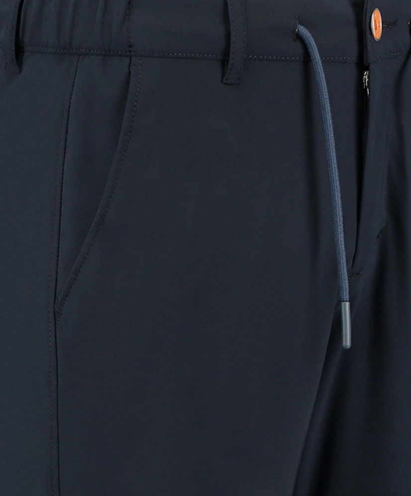 North 84 Broek Travel