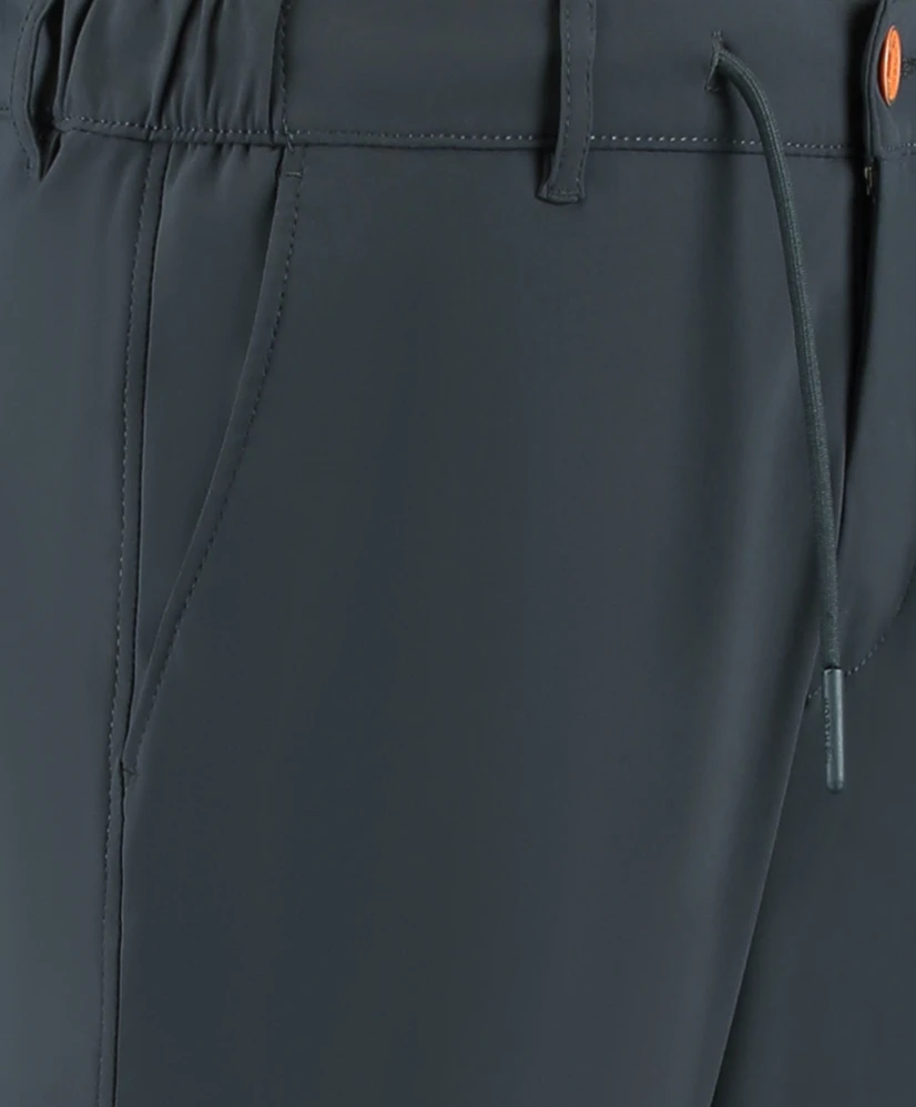 North 84 Broek Travel