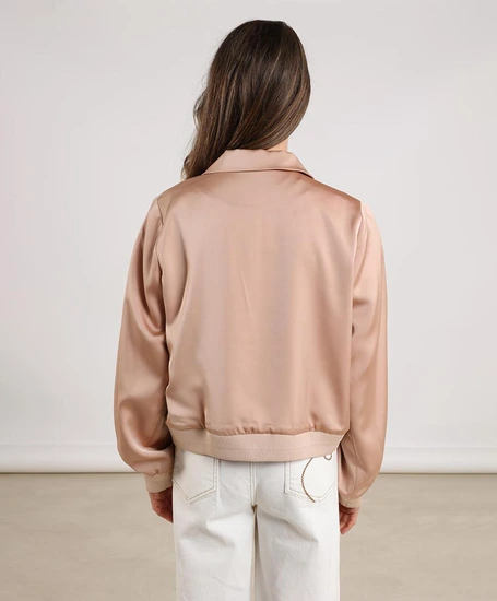 NUKUS Bomber Noa