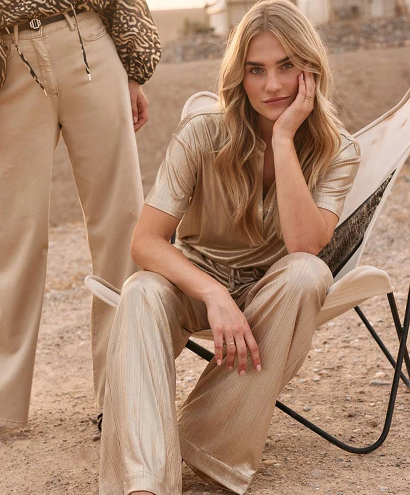 NUKUS Top Delphinia Shiny