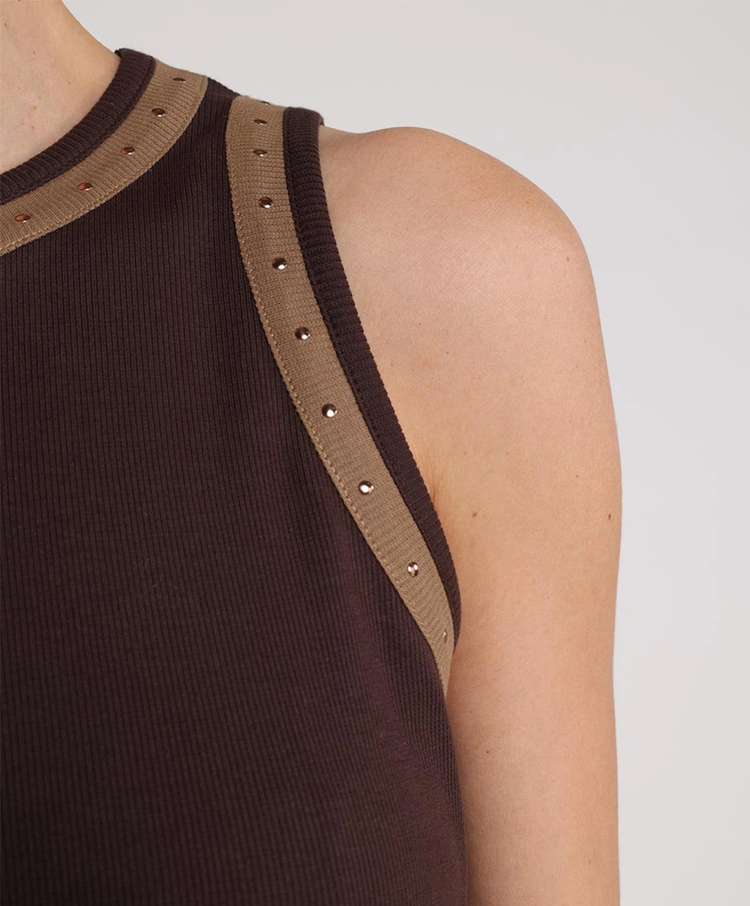NUKUS Top Nice Studs