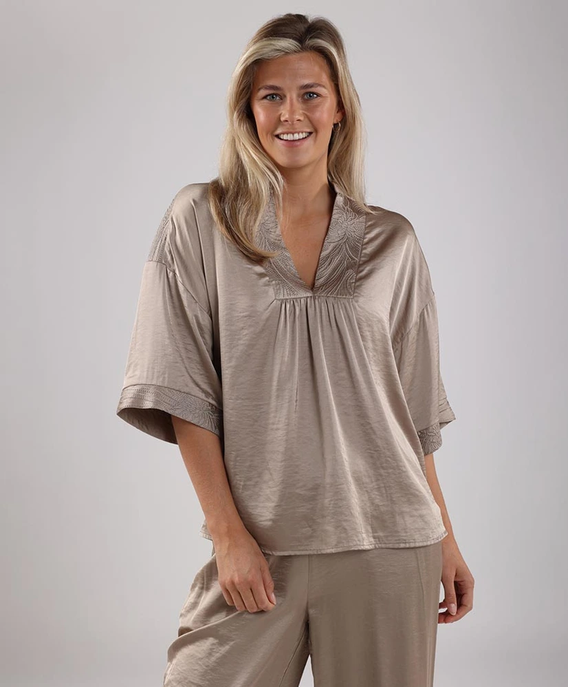 NUKUS Top Nina Silky