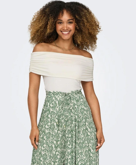 ONLY Off Shoulder Top Live Love