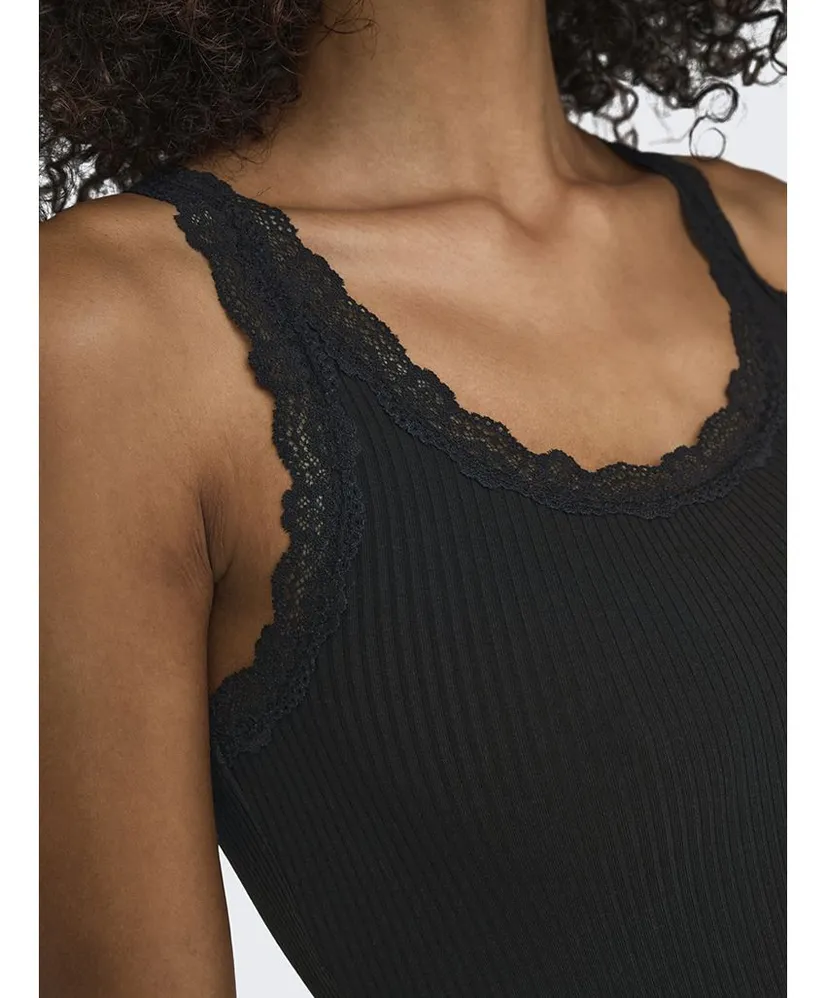 ONLY Top Singlet Sara Sharai