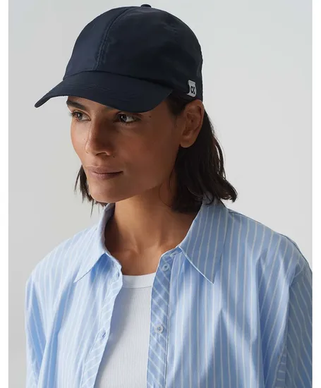 Opus zie: 17111 Pet OPUS Accessoire Aluri cap