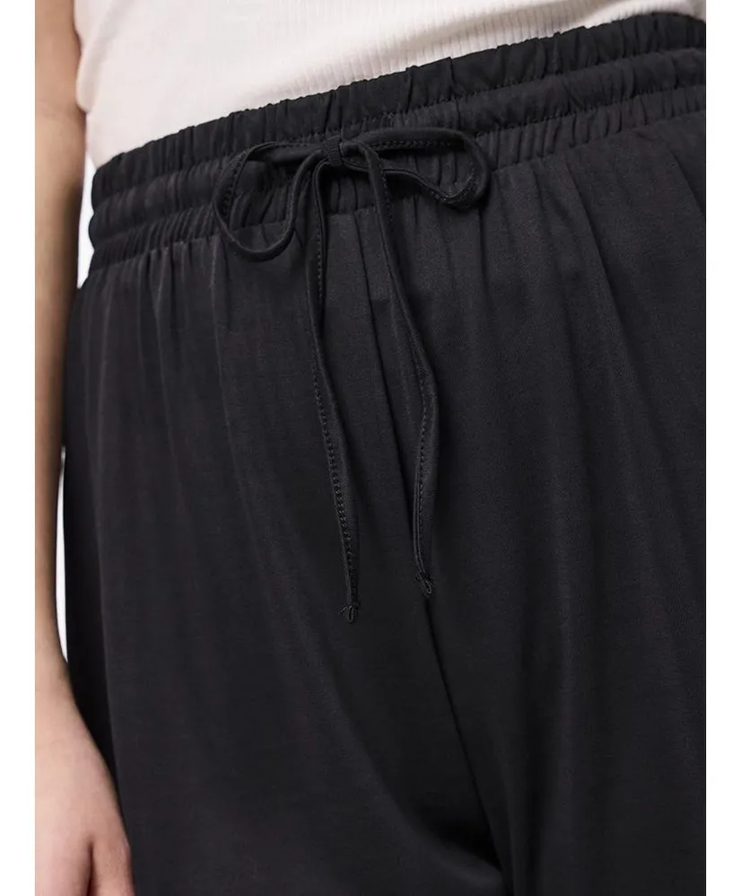 PIECES Short Anora