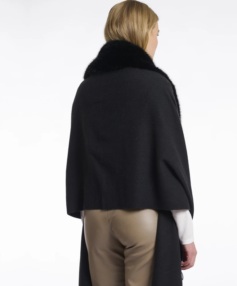 Rino & Pelle Cape Wendy