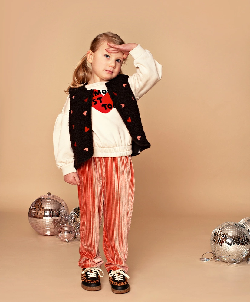 Stains & Stories Gilet Hartjes