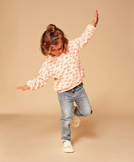 Stains & Stories Sweatshirt Hearts