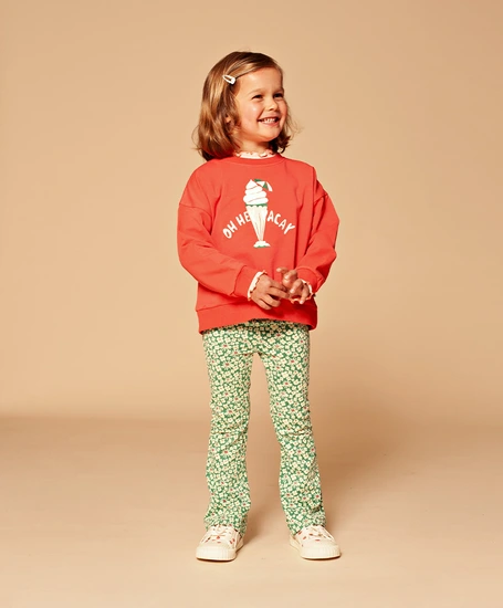 Stains & Stories Sweatshirt Oh Hey Vacay