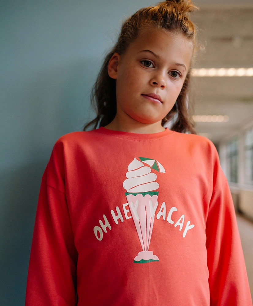 Stains & Stories Sweatshirt Oh Hey Vacay