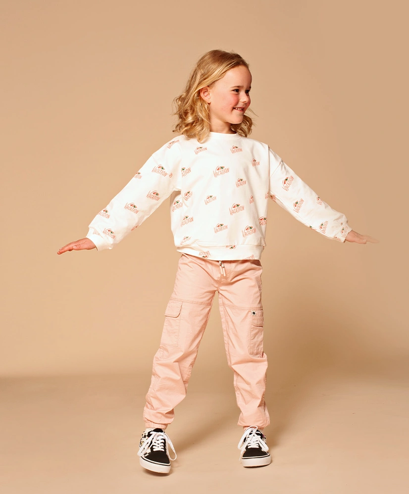 Stains & Stories Sweatshirt Vacation