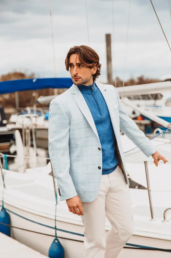 TAILORED ATTITUDE