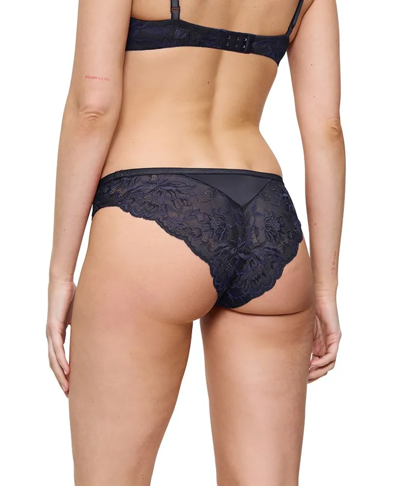 Triumph Brazilian Slip Amourette Charm