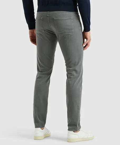 Vanguard Broek V850