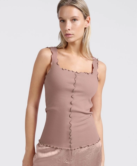 YAYA op Frilled