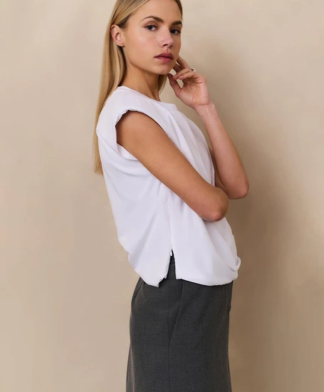 YAYA T-shirt Padded Shoulders