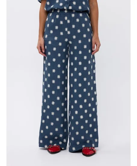 Ydence Broek Fern